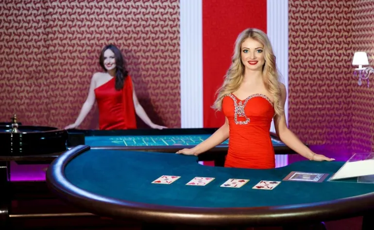 Advantages of Playing Playtech Live Dealer Games Online